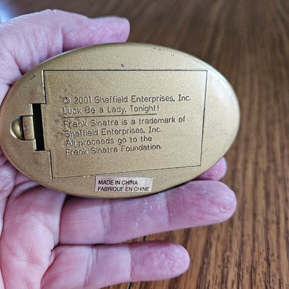 2001 Frank Sinatra Las Vegas Carlton Cards Christmas Ornament Luck Be A Lady box - Picture 15 of 16